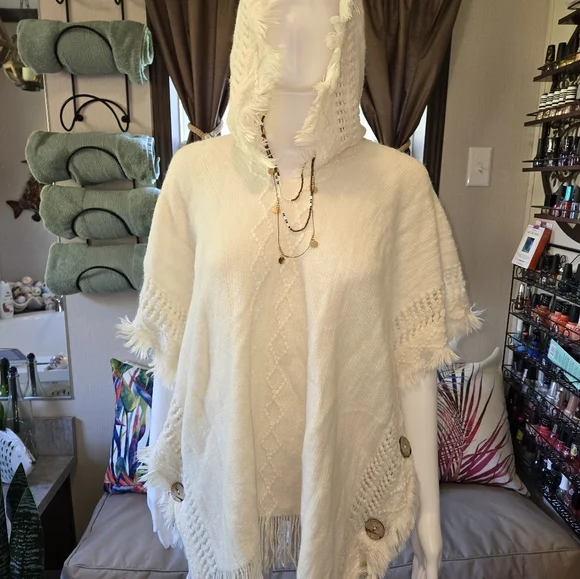 New! Beach Cover up Pullover Shawl - Picture 3 of 5